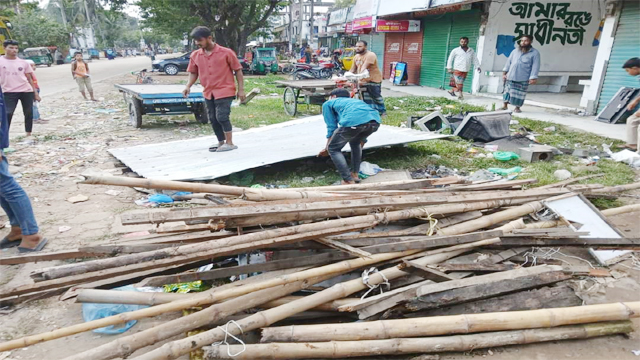 হাজীগঞ্জের বাকিলা বাজারে উচ্ছেদ অভিযান