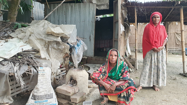 সার্মথ্যবানদের বিপরীতে বেসামাল শতাধিক গৃহহীন পরিবার