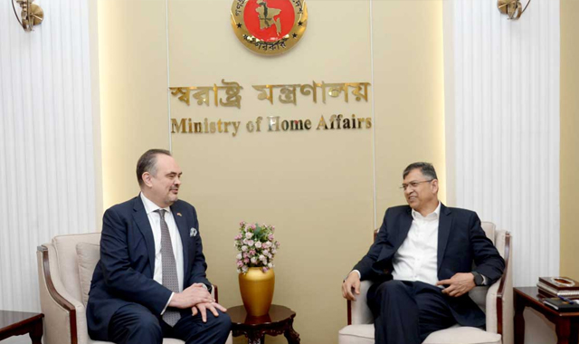 মার্কিন দূতাবাসসহ ডিপ্লোম্যাটিক এরিয়ার নিরাপত্তা জোরদার করা হয়েছে