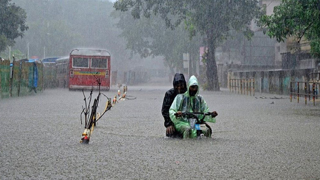 ভারী বৃষ্টিতে বিপর্যস্ত কেরল, মৃত ১৯