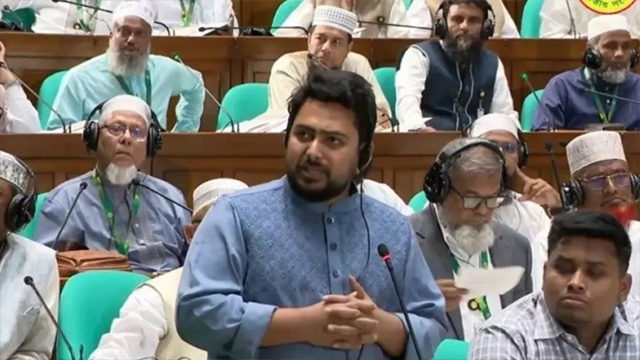 ‘আমরা সংবিধান সংশোধন নয়, সংস্কারের জন্য এসেছি