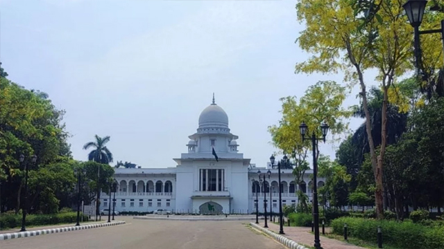 দুর্নীতির অভিযোগের মুখে পদত্যাগ করলেন হাইকোর্টের বিচারপতি রেজাউল হাসান; বিচার বিভাগে তোলপাড়