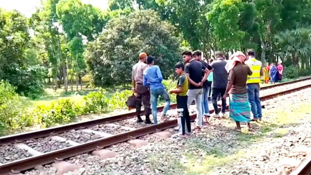 চুয়াডাঙ্গায় ট্রেনে কাটা পড়ে মসজিদের ইমামের মৃত্যু