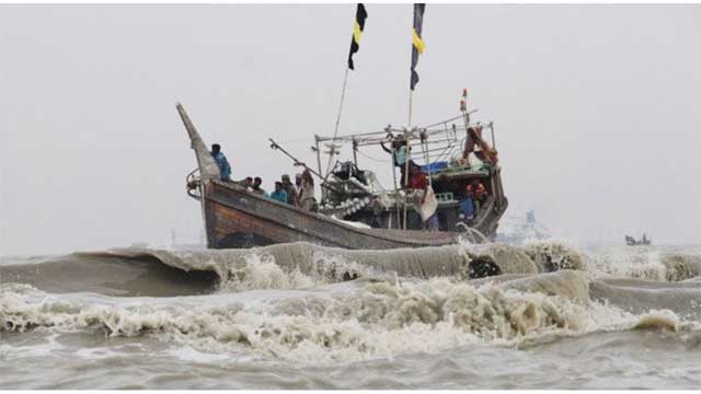 সাগর উত্তাল, সমুদ্রবন্দরে ৩ নম্বর সংকেত