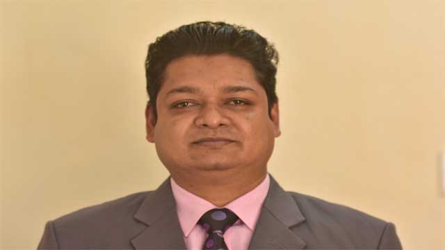 প্রতিটি পরিবারে একজন গর্দভ চাই!