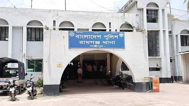 লক্ষ্মীপুরে ঘরে ঢুকে নারীকে গলা কেটে হত্যা