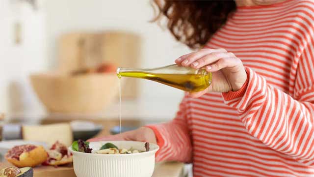 হার্টের সুস্থতার জন্য কোন তেল নিরাপদ? জেনে নিন