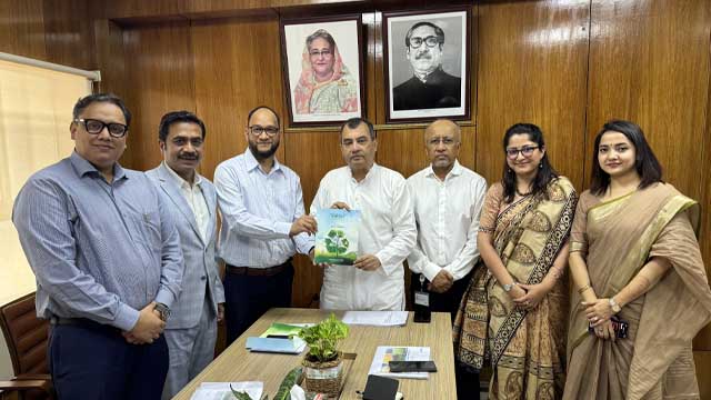 বর্জ্য ব্যবস্থাপনায় পরিবেশ মন্ত্রণালয়ের সাথে কাজ করতে আগ্রহী লাফার্জহোলসিম