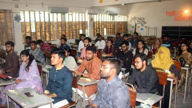 ইবির লোক প্রশাসন বিভাগের স্নাতকোত্তর শিক্ষার্থীদের বিদায় অনুষ্ঠান