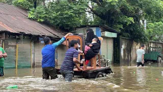 ফেনীতে ভয়াবহ বন্যায় শতাধিক গ্রাম প্লাবিত