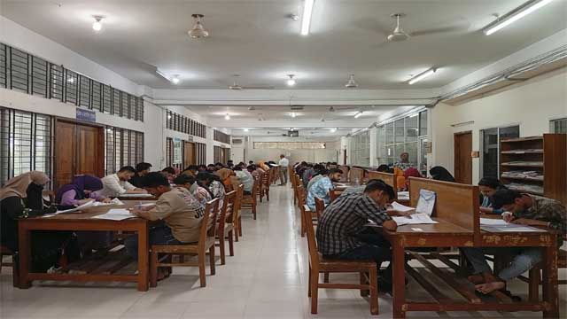 মাভাবিপ্রবিতে ‘এ’ ইউনিটের ভর্তি পরীক্ষা অনুষ্ঠিত