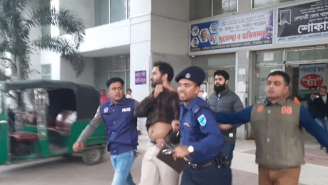 গোপন ক্যামেরা বসানোর অভিযোগে টাঙ্গাইল মেডিকেলের ইন্টার্ন চিকিৎসক ৫ দিনের রিমান্ডে