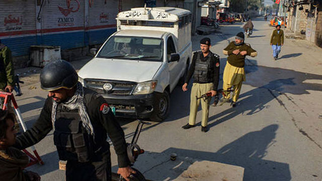 পাকিস্তানে সন্দেহভাজন বিচ্ছিন্নতাবাদীদের ‘একযোগে’ হামলা, ৪ পুলিশ সদস্য নিহত