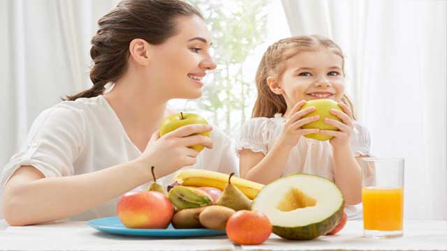 গরমে শরীর ঠান্ডা রাখতে যে খাবার খাবেন