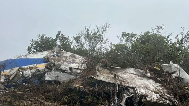 কলম্বিয়ায় বিমান বিধ্বস্ত, ক্রু-যাত্রীসহ সবাই নিহত