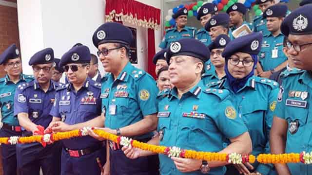 কেএমপির অফিসার্স মেস উদ্বোধন করলেন আইজিপি