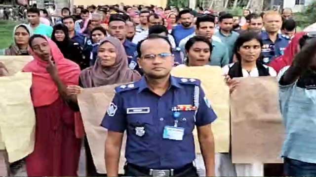 যশোরে পুলিশ সংস্কার আন্দোলনের ডাক,পুলিশ সদস্যদের বিক্ষোভ