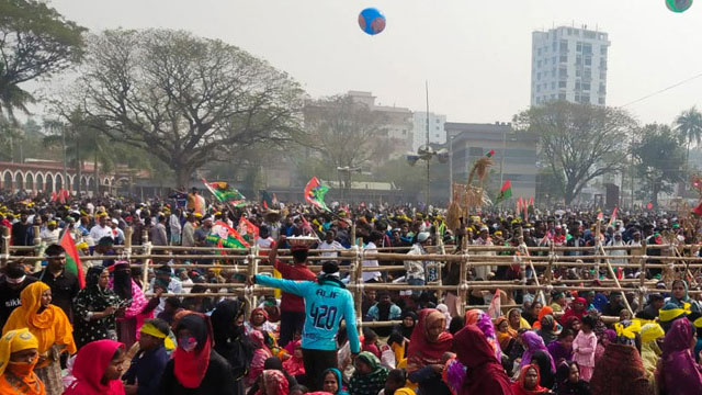 তারেক রহমানের সমাবেশস্থলে নেতাকর্মীদের ঢল