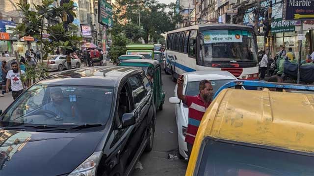 যানজটে রাজধানীতে অচলাবস্থা