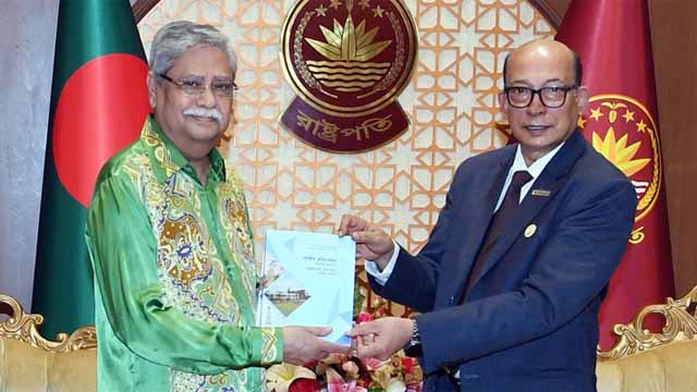 দেশ-বিদেশের চাহিদা বিবেচনায় কারিকুলাম প্রণয়নের আহ্বান