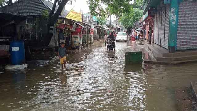 কলমাকান্দার ৪২ গ্রাম প্লাবিত, দুর্ভোগে মানুষ