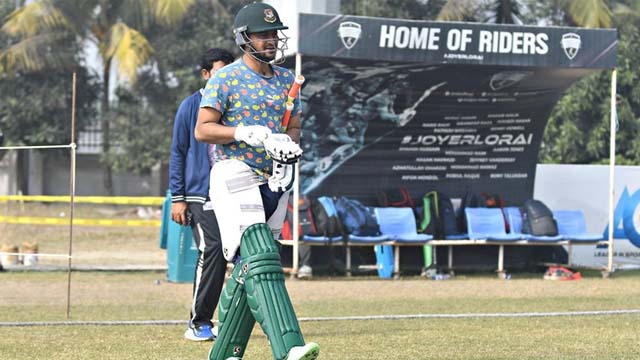 রংপুর রাইডার্সের অনুশীলনে যোগ দিয়েছেন সাকিব