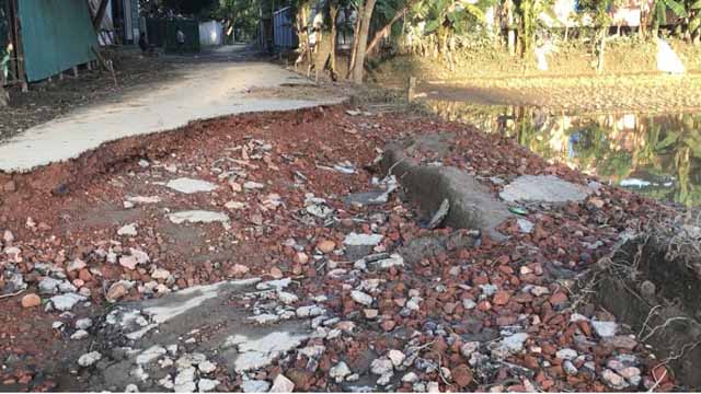 ফেনীতে সড়কে বন্যার ক্ষত ১৪০ কোটির