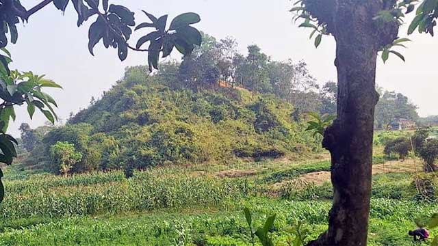 রাতে মুহুর্মুহু মর্টার শেল বিস্ফোরণে কাঁপল টেকনাফ সীমান্ত