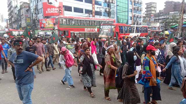 সাড়ে ৩ ঘণ্টা পর পল্টন-মতিঝিলে স্থবিরতা কাটল